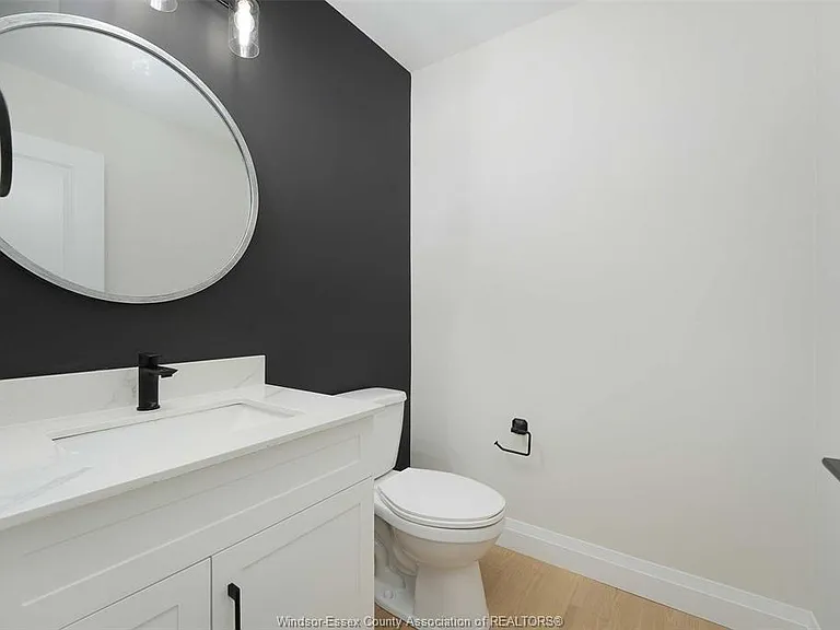 3546 Hallee Cres — Photo 15