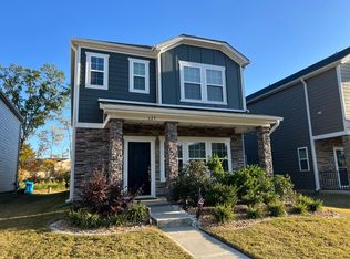 629 Cranford Dr, Pineville, NC 28134