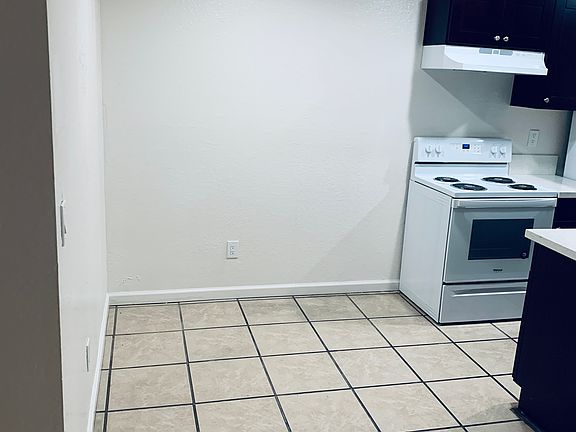 3rd image of 3119 Valle Ave APT 7