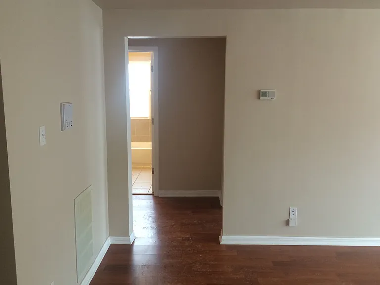 1641 W 77th St #2 — Photo 3
