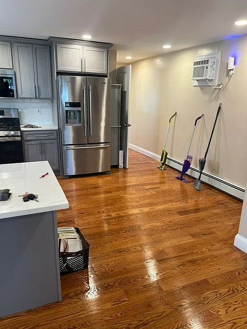 1 bed, 1000 sqft, $2,300 — Photo 4