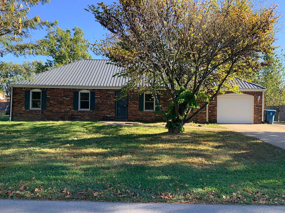 1st image of 317 Aspen Dr