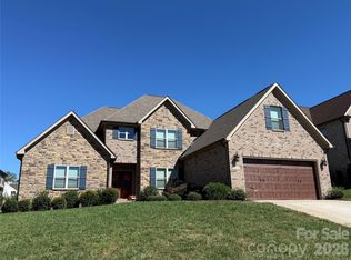 3704 9th Street Ct NE, Hickory, NC 28601