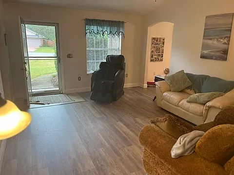 2496 Hidden Creek Dr — Photo 2