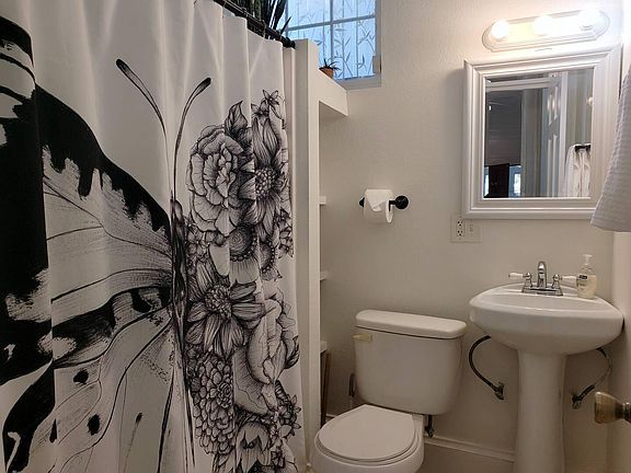 5th image of 4511 Canal St APT 2