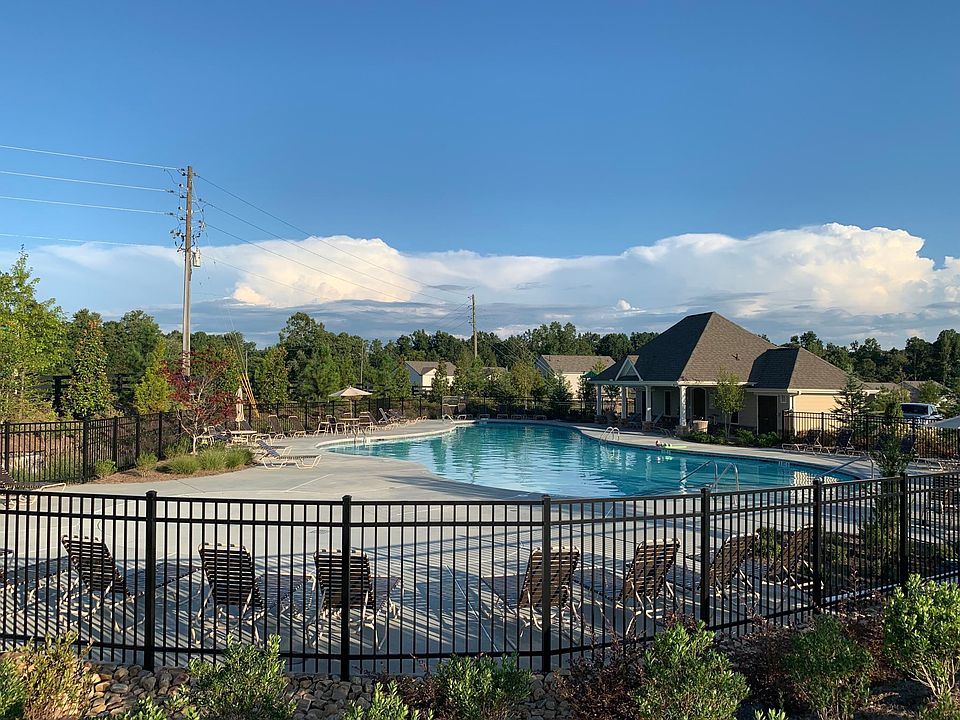 2nd image of 186 Meadowlark Way