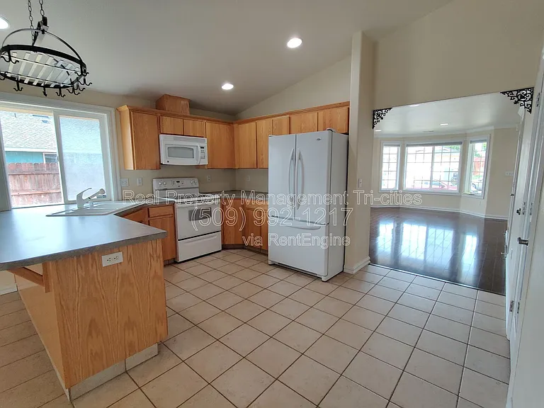 7912 Redonda Dr — Photo 7