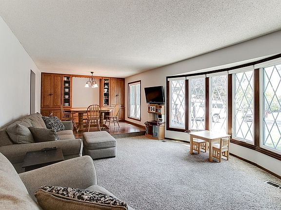 3rd image of 2200 Raymar Ct