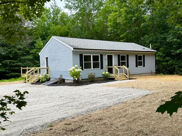 84 Noble Road, Oxford, ME 04270