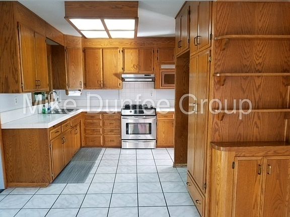 5th image of 5739 Hersholt Ave