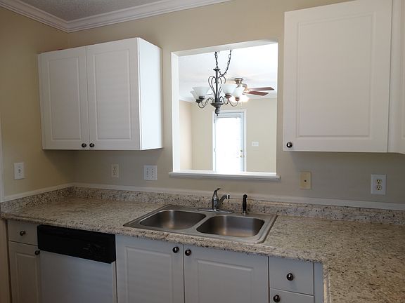 5th image of 104 Woodson Dr