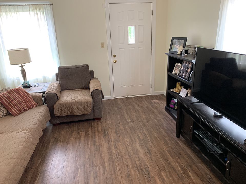 1st image of 4415 W 56th St