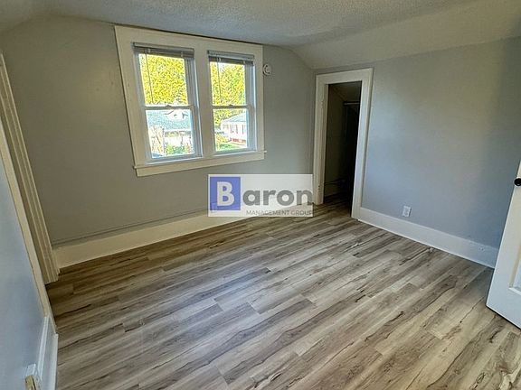 2nd image of 1928 N Johnson St