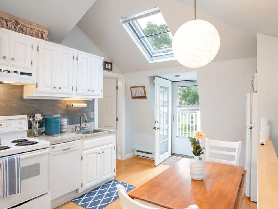 177 Shore Rd Ogunquit, ME, 03907 Apartments for Rent Zillow