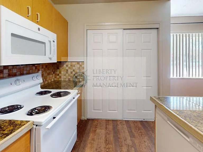 2221 Palisade Ave #1 — Photo 6