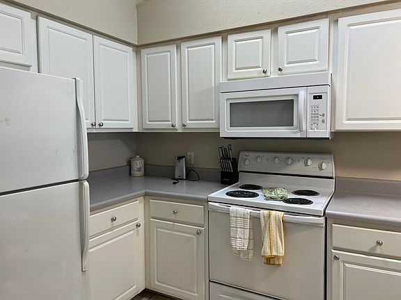 4th image of 4270 Calinda Ln APT 353