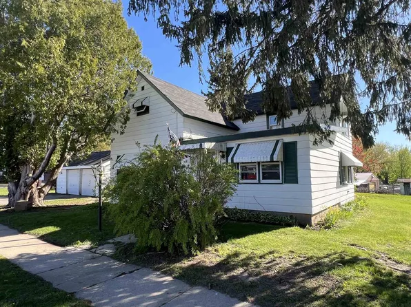 121 School Street, Merrimac, WI 53561