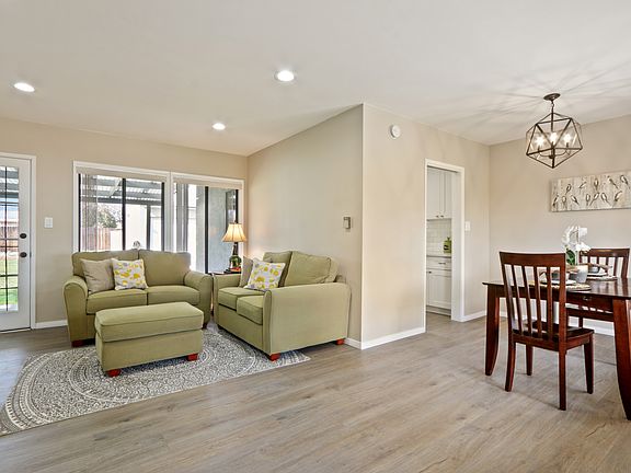 4th image of 722 W Flora St