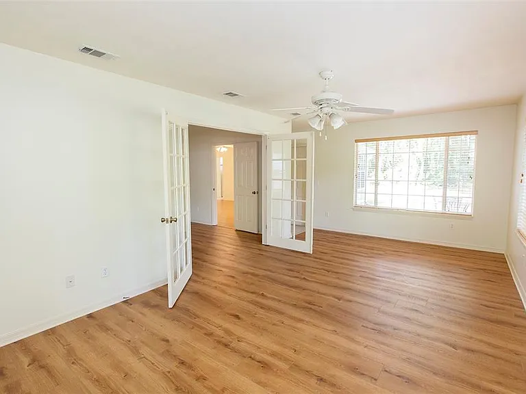 2340 NW 16th Ave — Photo 11