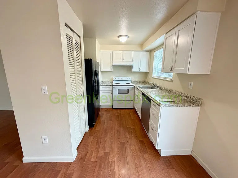 6125 SE 90th Ave — Photo 9