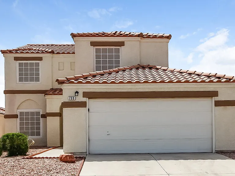 733 Red Bark Ln — Photo 1