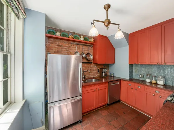 420 West 46th Street image 6 of 9