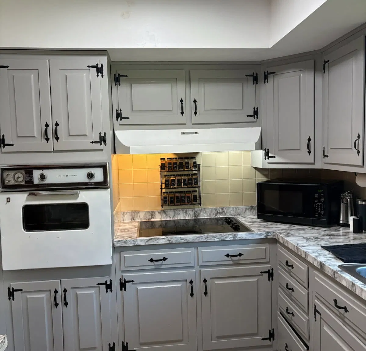 3 bed, 1300 sqft, $1,500 — Photo 3