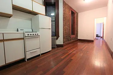 Rented by Dynamik Realty