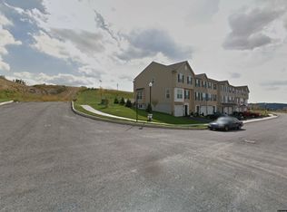 141 Lukens Mill Dr, Coatesville, PA 19320