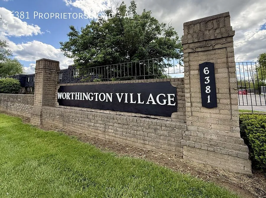 Worthington Village - 3 Bedroom 2 Bath Apartment — Photo 1