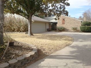 2721 Raintree Cir, Carrollton, TX 75006