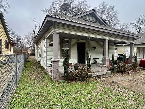 3rd image of 771 Roanoke Ave