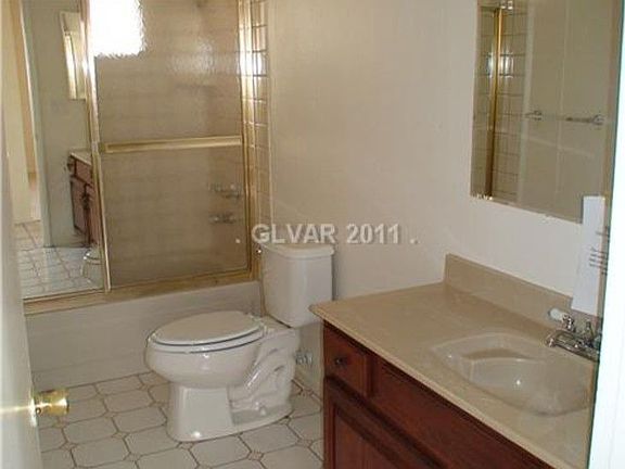 2nd image of 4825 E Baltimore Ave