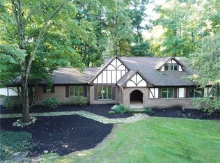 3060 Woodsmill Rd, Richfield, OH 44286