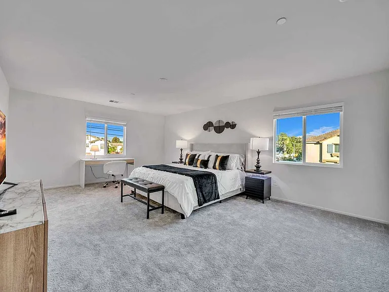 1705 Park Place Ln — Photo 13