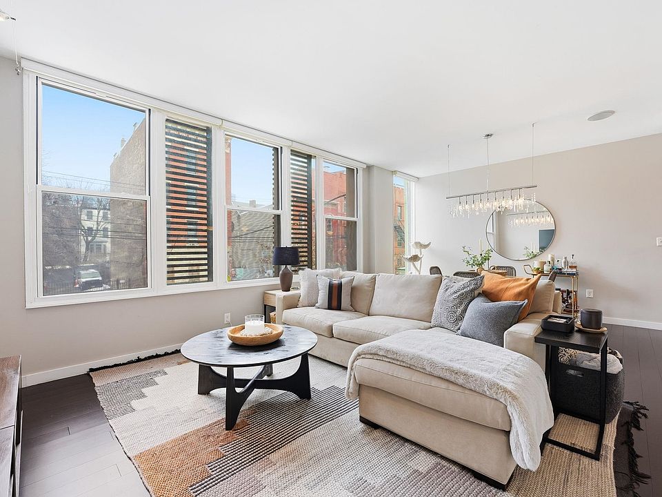 1st image of 93 Bright St #2