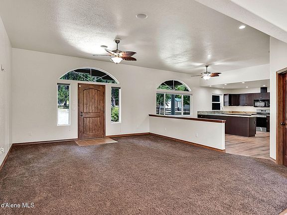 5th image of 470 Diamond Heights Rd