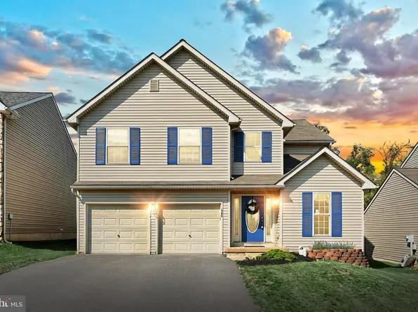 645 Thomas Armor Dr, Windsor, PA 17366