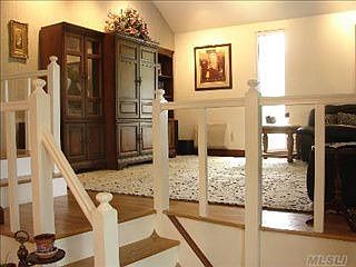 2nd image of 1 Windsor Pl