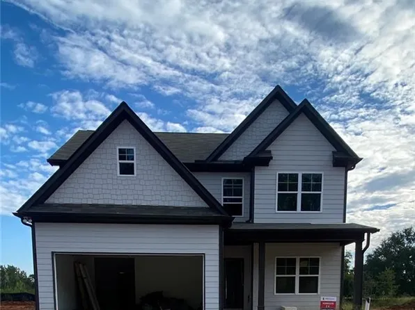 606 Skye Dr #38, Commerce, GA 30529