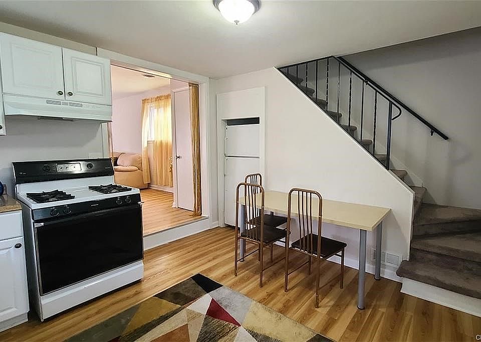 1st image of 101 Kennedy St