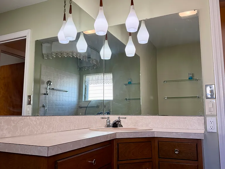 3647 Marietta Ave — Photo 17