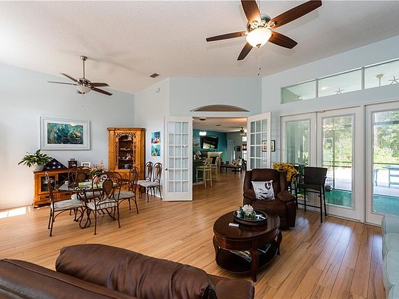5th image of 116 Bottlebrush Dr