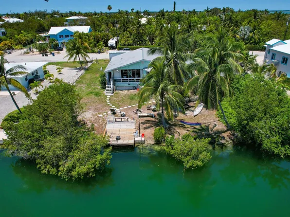 17174 Kingfish Ln W, Summerland Key, FL 33042