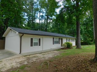 2074 Chestnut Log Dr, Lithia Springs, GA 30122