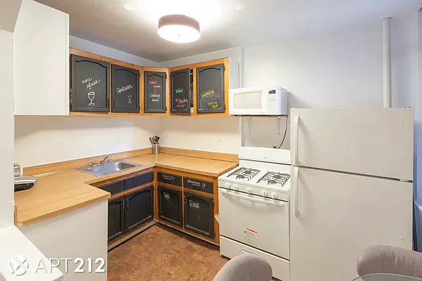 Rented by APT212 INC | media 2