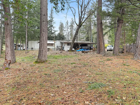 411 Jaynes Dr, Grants Pass, OR 97527
