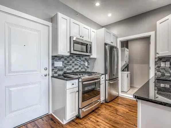 330 Cambridge St #2B, Philadelphia, PA 19123