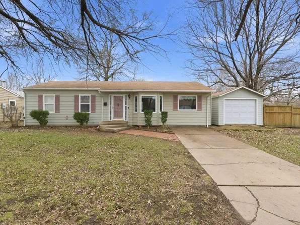 205 Random Rd, El Dorado, KS 67042