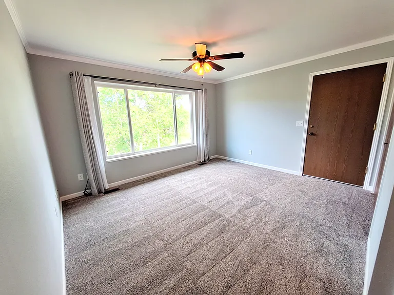 380 Paradise Cir #C8 — Photo 4